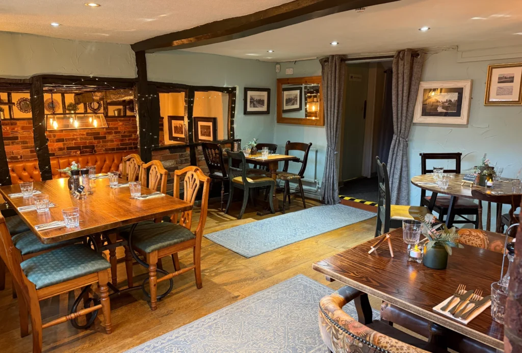 Dining at The White Hart Maulden in Bedfordshire
